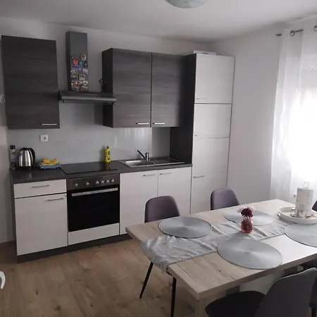 Best Apartman Gornji Kneginec Exterior foto